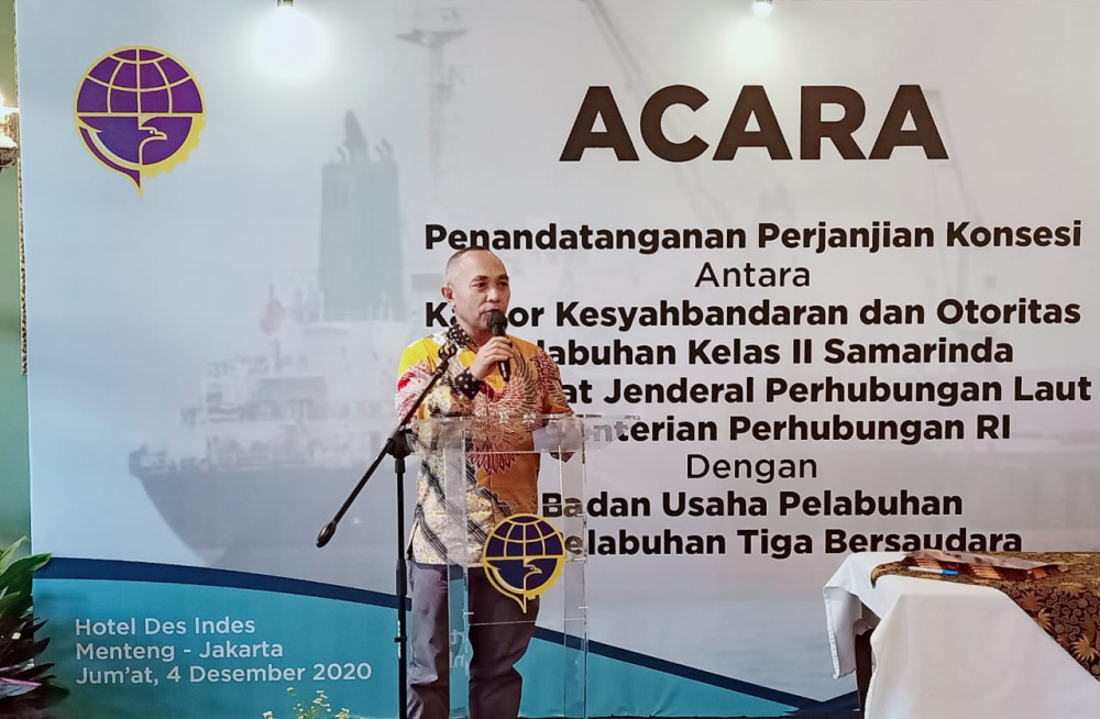 PERJANJIAN KONSESI PENGUSAHAAN JASA KEPELABUHANAN PADA TERMINAL ALIH MUAT BARANG (SHIP TO SHIP TRANSFER) MUARA BERAU DI PELABUHAN SAMARINDA DITANDATANGANI