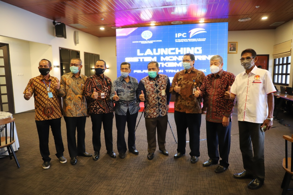 SISTEM MONITORING DALAM PENGAWASAN KEGIATAN BONGKAR MUAT
