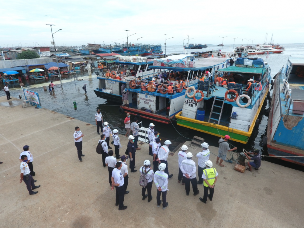 JELANG ANGKUTAN LAUT NATARU, KEMENHUB UJI PETIK KAPAL TRADISIONAL  DI MUARA ANGKE