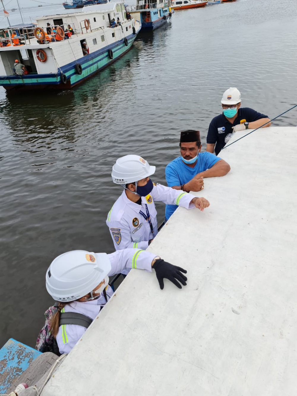 JELANG ANGKUTAN LAUT NATARU, KEMENHUB UJI PETIK KAPAL TRADISIONAL  DI MUARA ANGKE