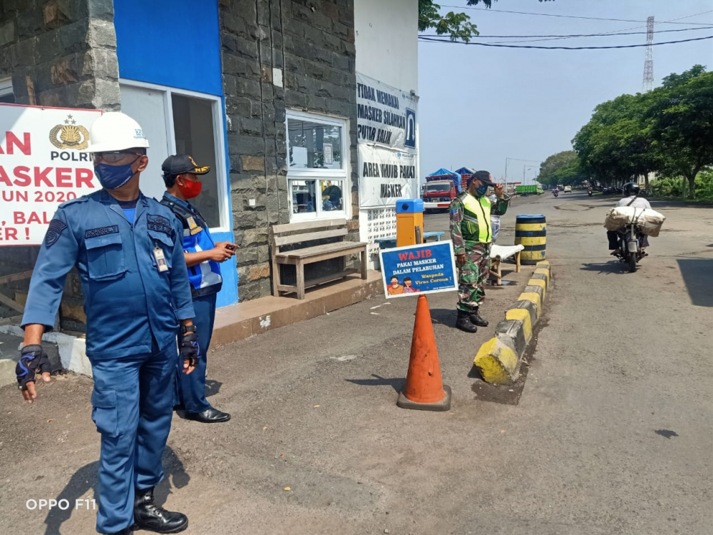 GIAT POSKO TERPADU NATARU 2020/2021, KSOP KELAS IV PROBOLINGGO MELAKUKAN PENGAWASAN KESELAMATAN DAN KEAMANAN PELAYARAN KAPAL PENYEBRANGAN TRADISIONAL