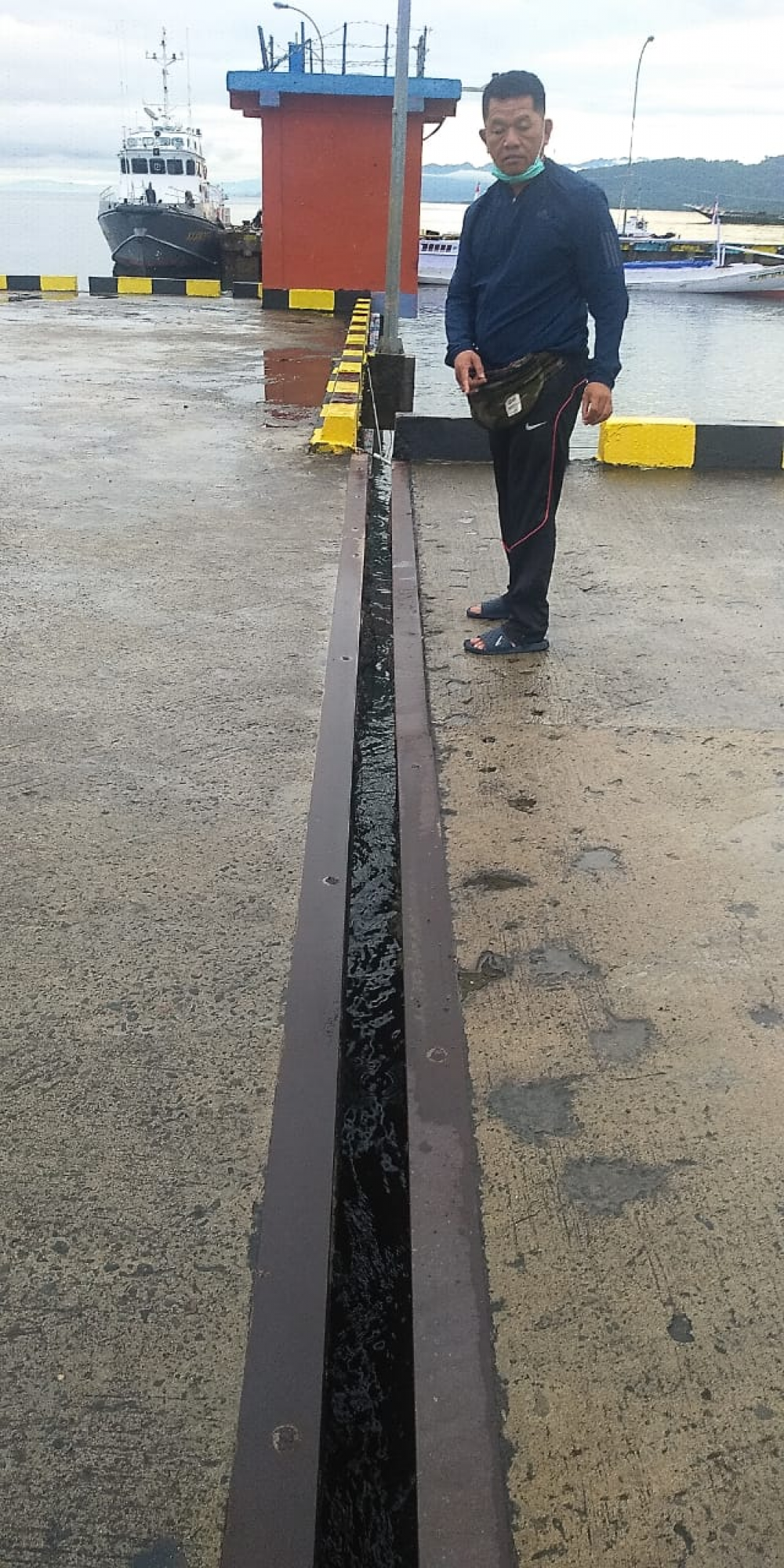 GEMPA DI SULBAR, FASILITAS DERMAGA DAN PELABUHAN MAMUJU TERKENA DAMPAKNYA