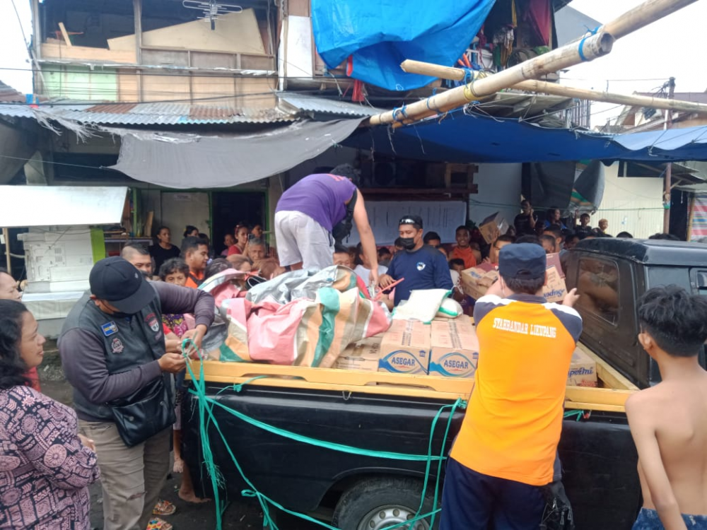 UPP LIKUPANG TERJUN LANGSUNG KE LAPANGAN MEMBANTU KORBAN BENCANA BANJIR DI MANADO