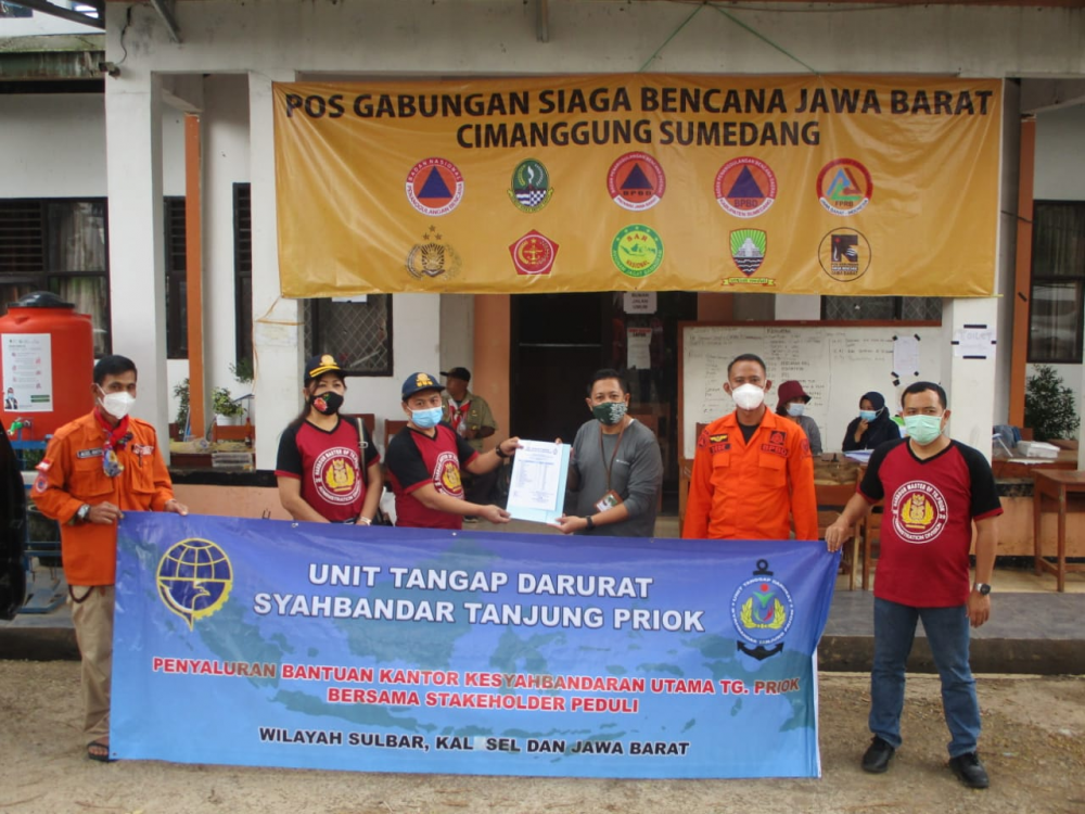 KSU TANJUNG PRIOK MELEPAS SATU KONTAINER BANTUAN KEMANUSIAAN KE SULBAR, KALSEL DAN JABAR