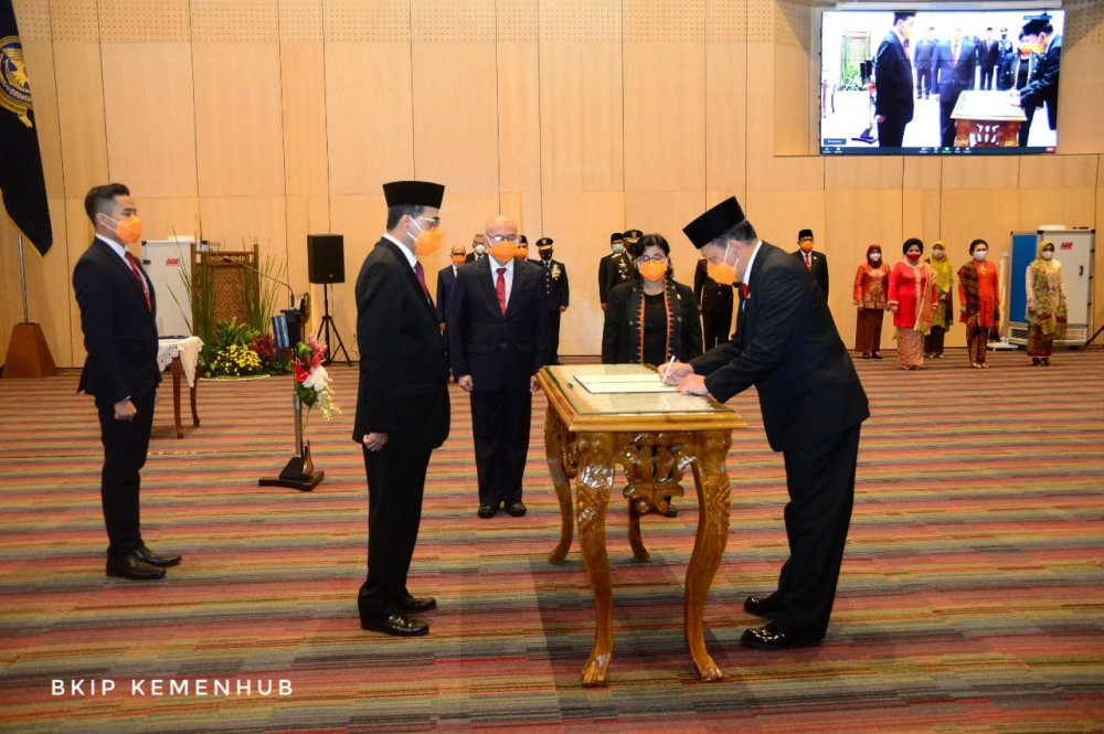 MENHUB LANTIK MARSDA TNI HENRI ALFIANDI SEBAGAI KABASARNAS