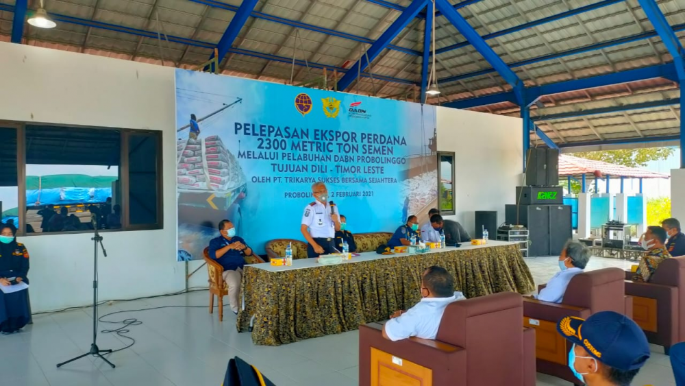 EKSPOR PERDANA SEMEN DARI PELABUHAN PROBOLINGGO TUJUAN DILI, TIMOR LESTE