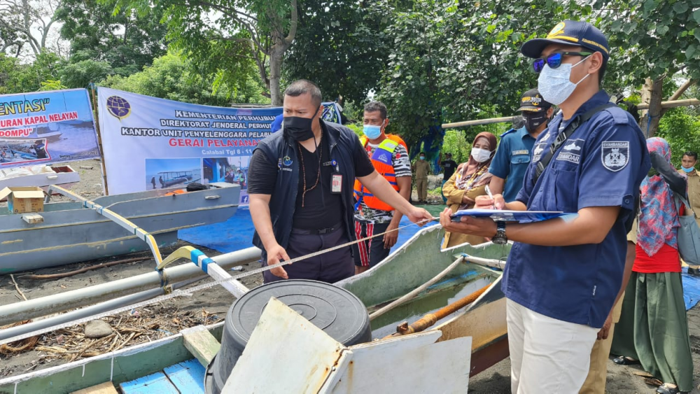 KEMENHUB GELAR GERAI PENGUKURAN KAPAL DAN BUKU PELAUT GRATIS DI CALABAI DAN WANCI