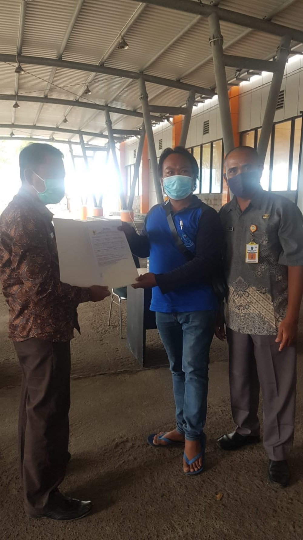 GIAT SOSIALISASI PERIZINAN KAPAL PERIKANAN DAN PENYERAHAN PAS KECIL DAN GROSS AKTA DI TAMBAKREJO, BLITAR