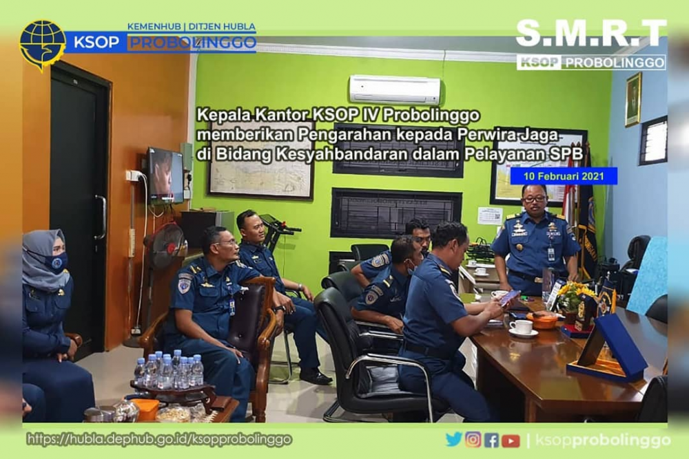 PENGARAHAN KEPALA KSOP KELAS IV PROBOLINGGO KEPADA PARA PERWIRA JAGA DI BIDANG KESYAHBANDARAN DALAM PELAYANAN SPB