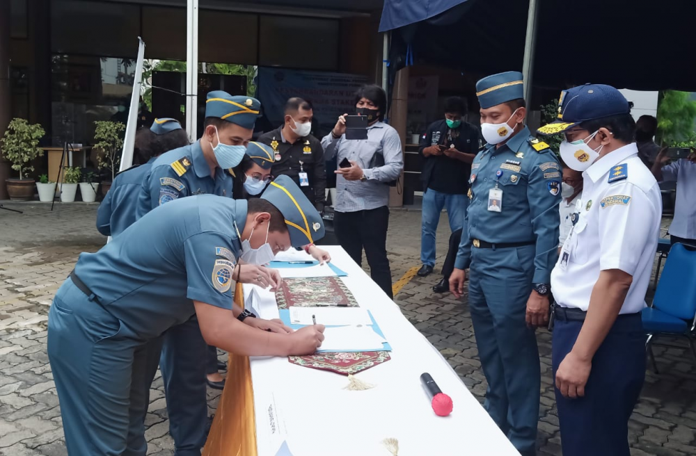 KOMITMEN WUJUDKAN WILAYAH BEBAS KORUPSI, SYAHBANDAR TANJUNG PRIOK  TANDATANGANI PAKTA INTEGRITAS