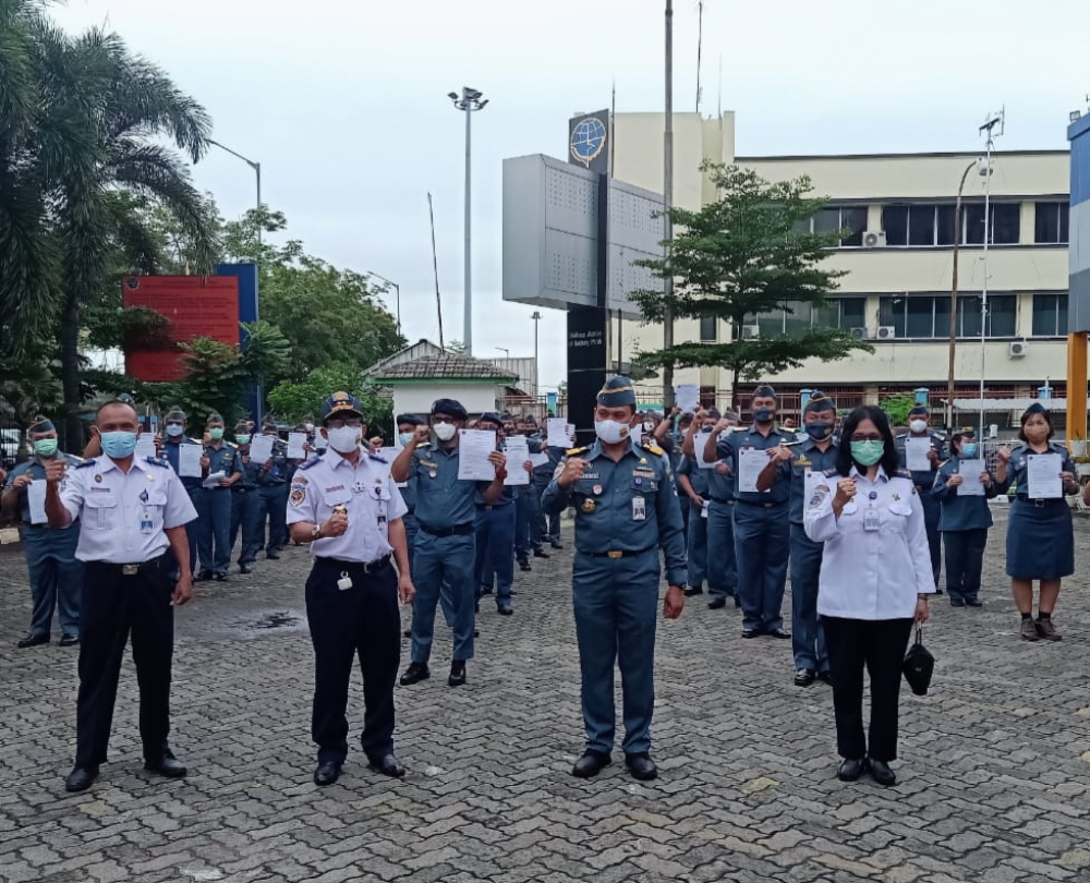 KOMITMEN WUJUDKAN WILAYAH BEBAS KORUPSI, SYAHBANDAR TANJUNG PRIOK TANDATANGANI PAKTA INTEGRITAS