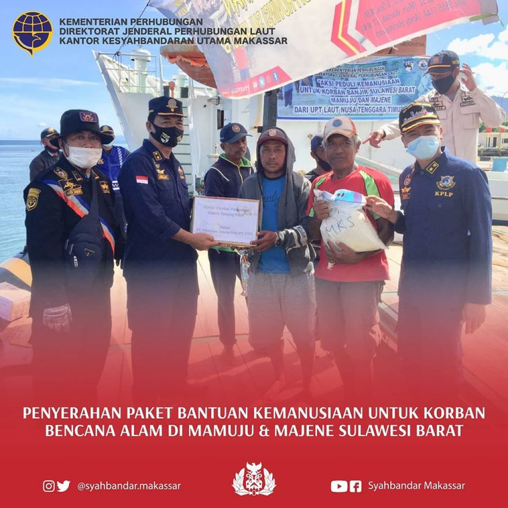Penyerahan Paket Bantuan Kemanusiaan Untuk Korban Bencana Alam