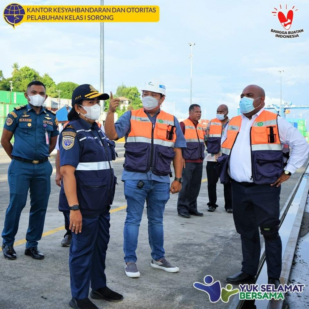 KSOP Sorong dampingi staf presiden RI kunjungi pelabuhan umum dan arar