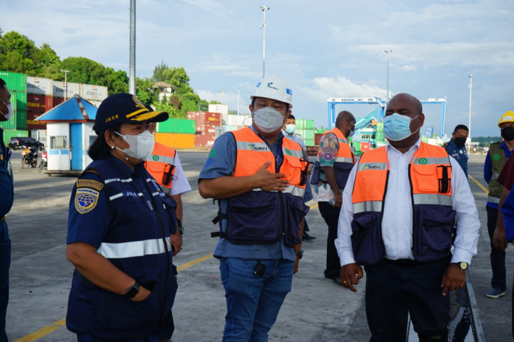 KSP APRESIASI PROGRAM TOL LAUT KEMENHUB DI PELABUHAN SORONG