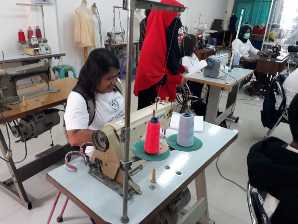 DITJEN HUBLA APRESIASI UPAYA WIMA INA BERDAYAKAN PEREMPUAN PENYANDANG DISABILITAS