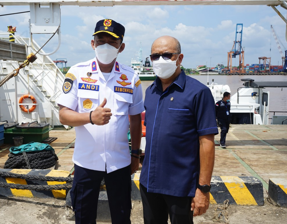 LIBATKAN MASYARAKAT, KEMENHUB GELAR PADAT KARYA SELAMA 12 HARI DI PONTIANAK