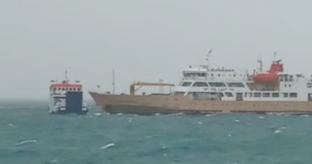 KRONOLOGI KAPAL KMP NAMPARNOS HANYUT TERBAWA ARUS DAN MENABRAK KM CAMARA NUSANTARA 6 DI NTT