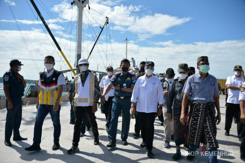 MENHUB CEK KONDISI INFRASTRUKTUR TRANSPORTASI TERDAMPAK BENCANA DI NTT