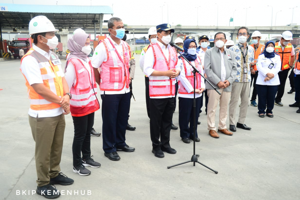 Menhub Gelar Pertemuan Bahas Antisipasi Kepadatan Kontainer di Pelabuhan Tanjung Priok