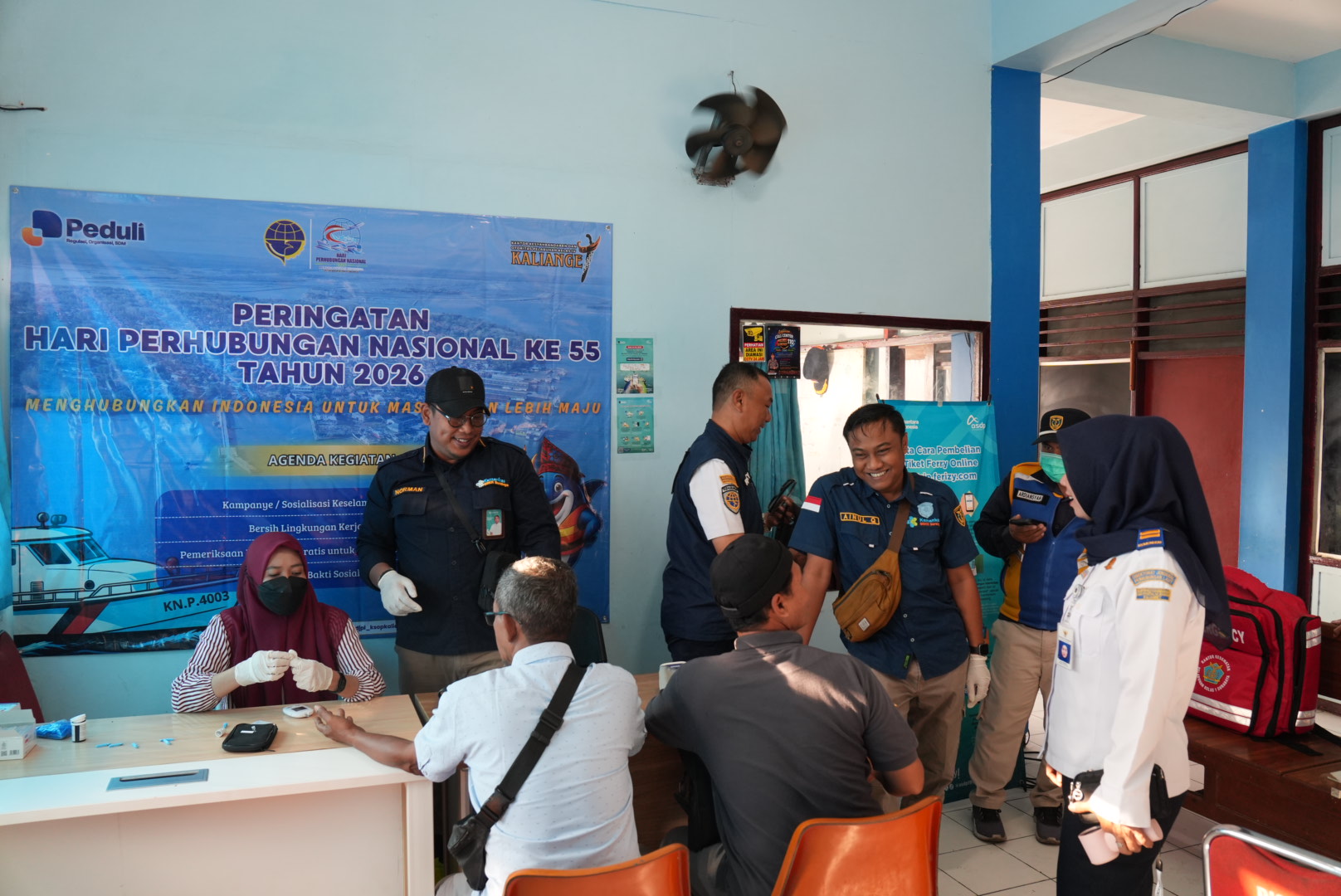 Sinergi KSOP dan BBKK Kalianget Gelar Cek Kesehatan Gratis Bagi Penumpang Angkutan Laut