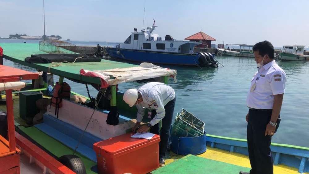 DALAM DUA HARI, 193 KAPAL DI BAWAH GT. 7 MENDAPATKAN PAS KECIL GRATIS OLEH TIM PASOPATI KEMENHUB