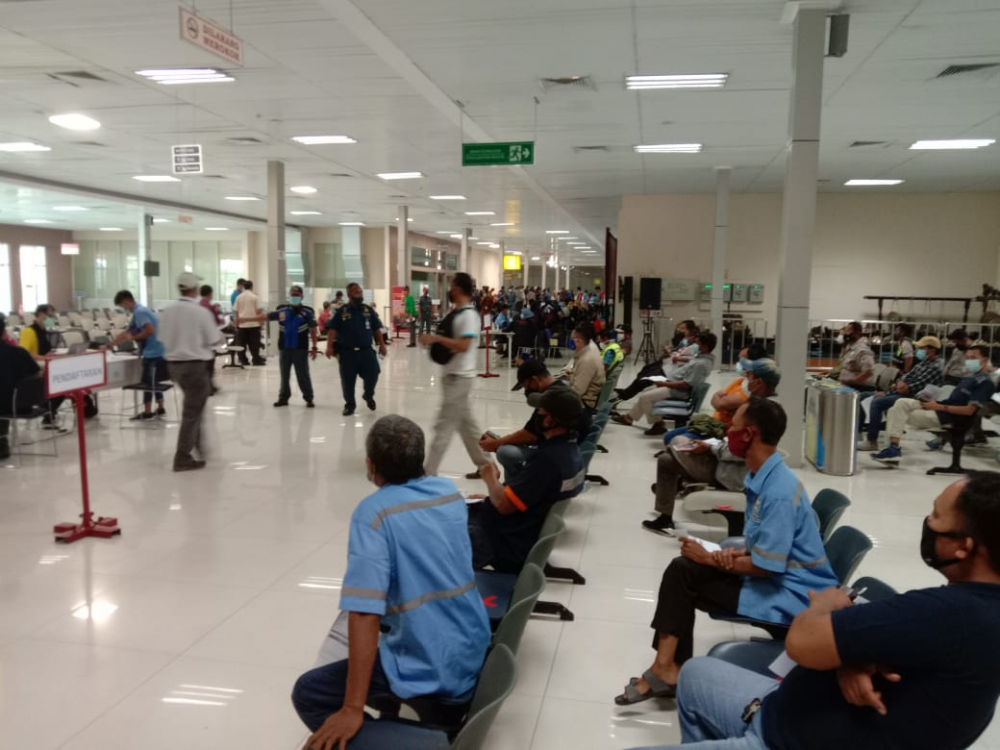 JELANG HARI PELAUT SEDUNIA 2021, PEMERINTAH ADAKAN PROGRAM VAKSIN GRATIS BAGI PELAUT INDONESIA