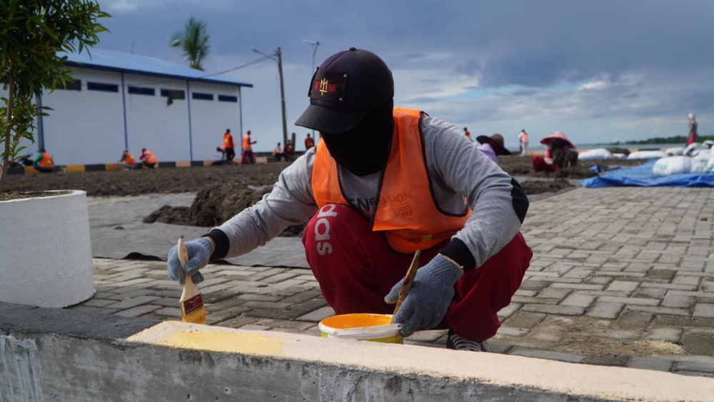 BANTU PEREKONOMIAN WARGA DI MASA PANDEMI, KEMENHUB GELAR PADAT KARYA DI PALOPO