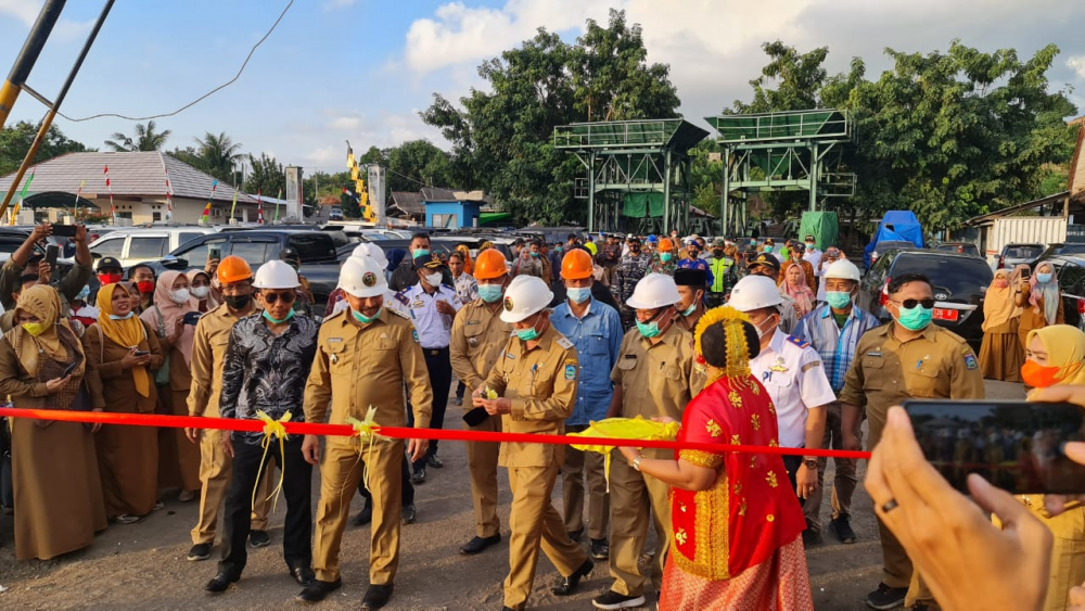 DUKUNG SWASEMBADA DAGING SAPI, MASYARAKAT DOMPU APRESIASI KEHADIRAN KAPAL TERNAK DI PELABUHAN CALABAI-NTB