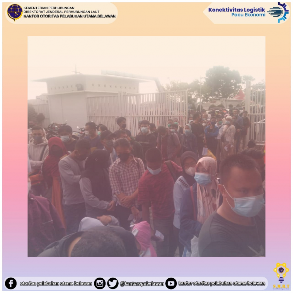 "Keberangkatan Kapal KM. Kelud di Terminal Bandar Deli Belawan”