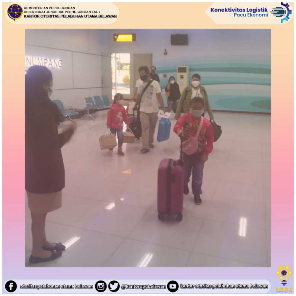 "Keberangkatan Kapal KM. Kelud di Terminal Bandar Deli Belawan”