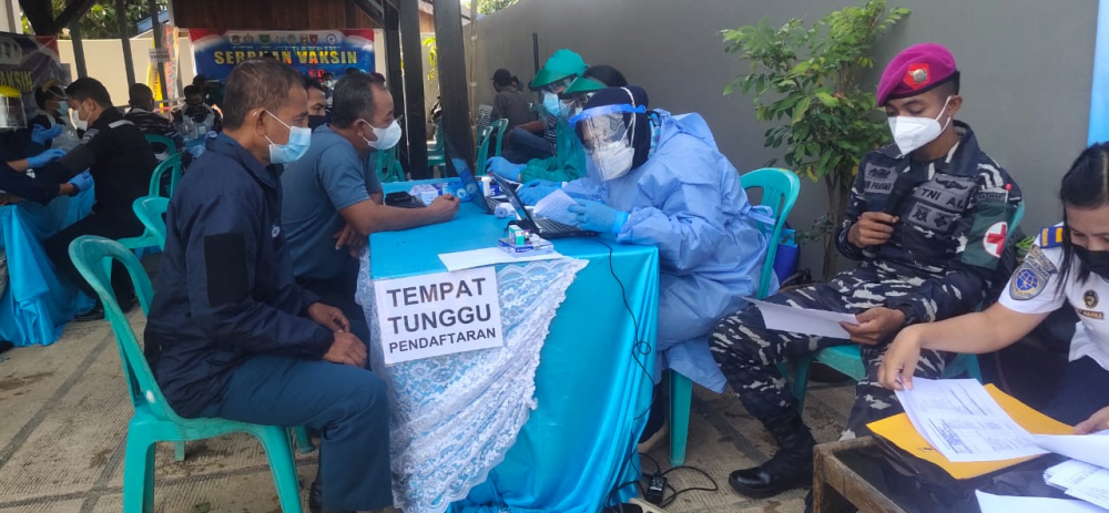 DUKUNG PROGRAM PEMERINTAH, KEMENHUB GELAR VAKSINASI MASSAL DI SEJUMLAH PELABUHAN