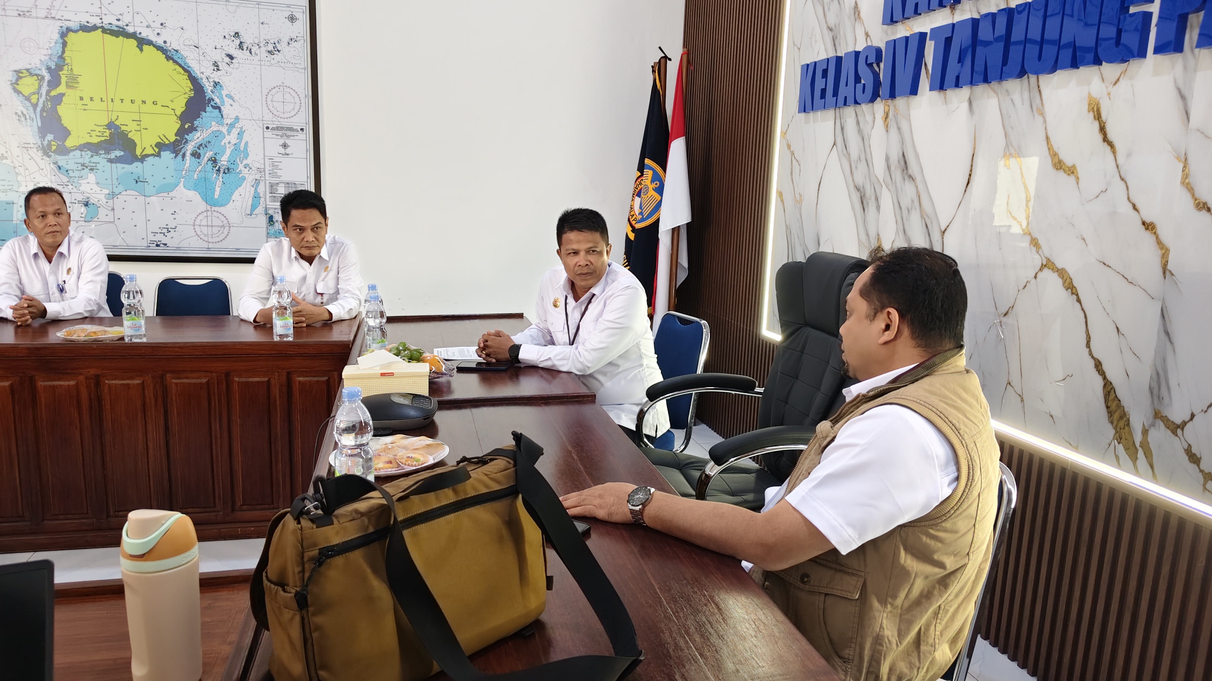 Perkuat Akuntabilitas dan Tata Kelola, KSOP Kelas IV Tanjung Pandan Gelar Rapat Tindak Lanjut Audit Inspektorat Jenderal