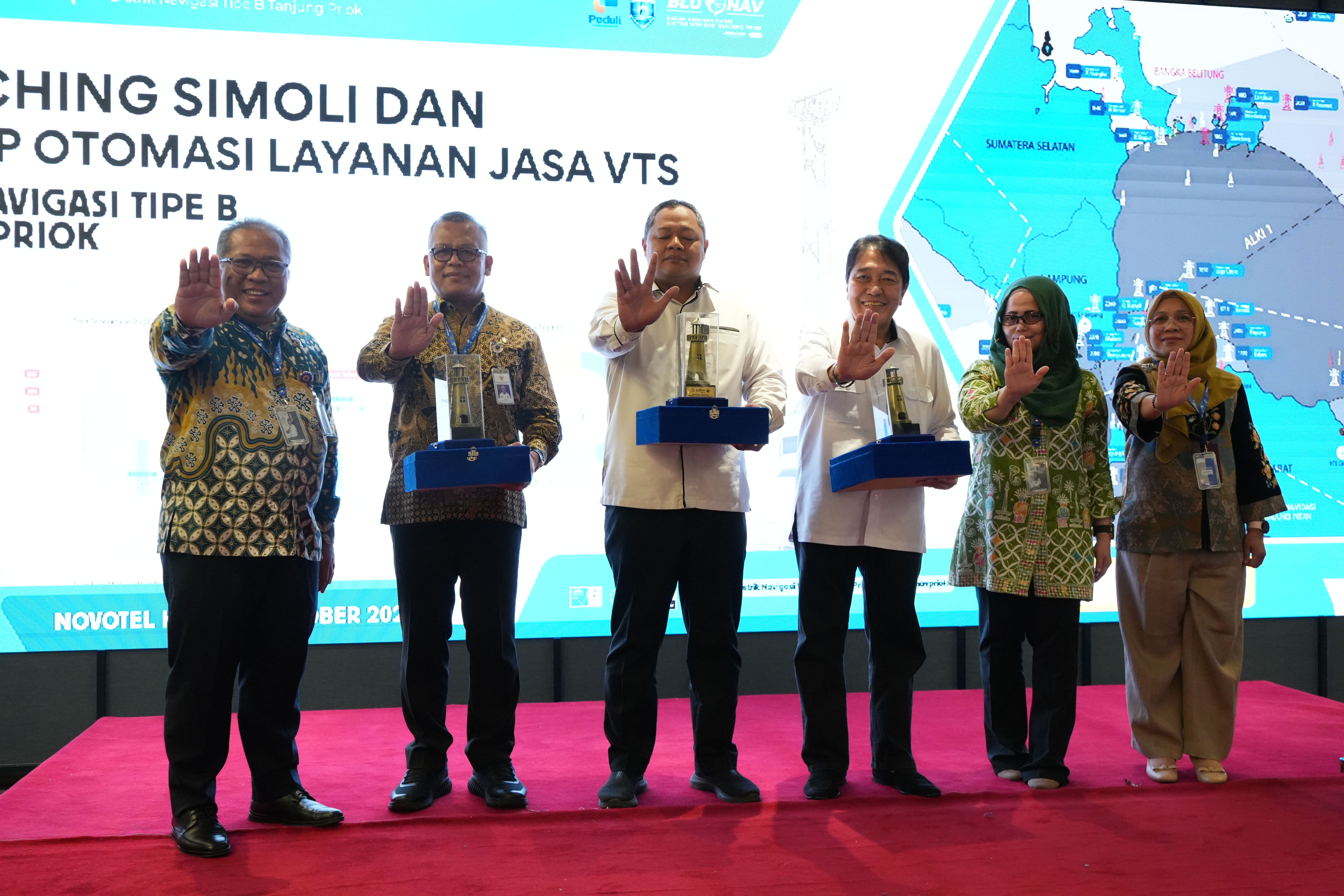 TEROBOSAN SIMOLI V2 DAN OTOMATISASI VTS DI TANJUNG PRIOK