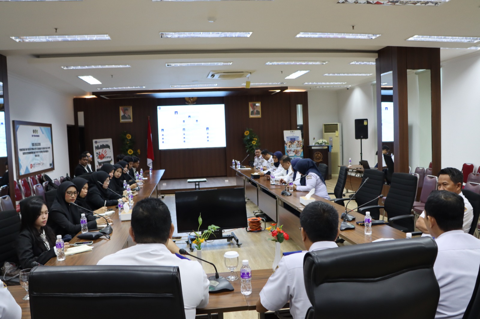 Suntik Energi Baru di Hari Pertama, KSOP Utama Makassar Sambut Peserta MagangHub Batch I 2026