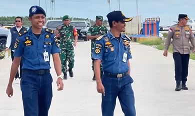 Kedatangan KRI MARLIN-877 di Pelabuhan Benteng Selayar