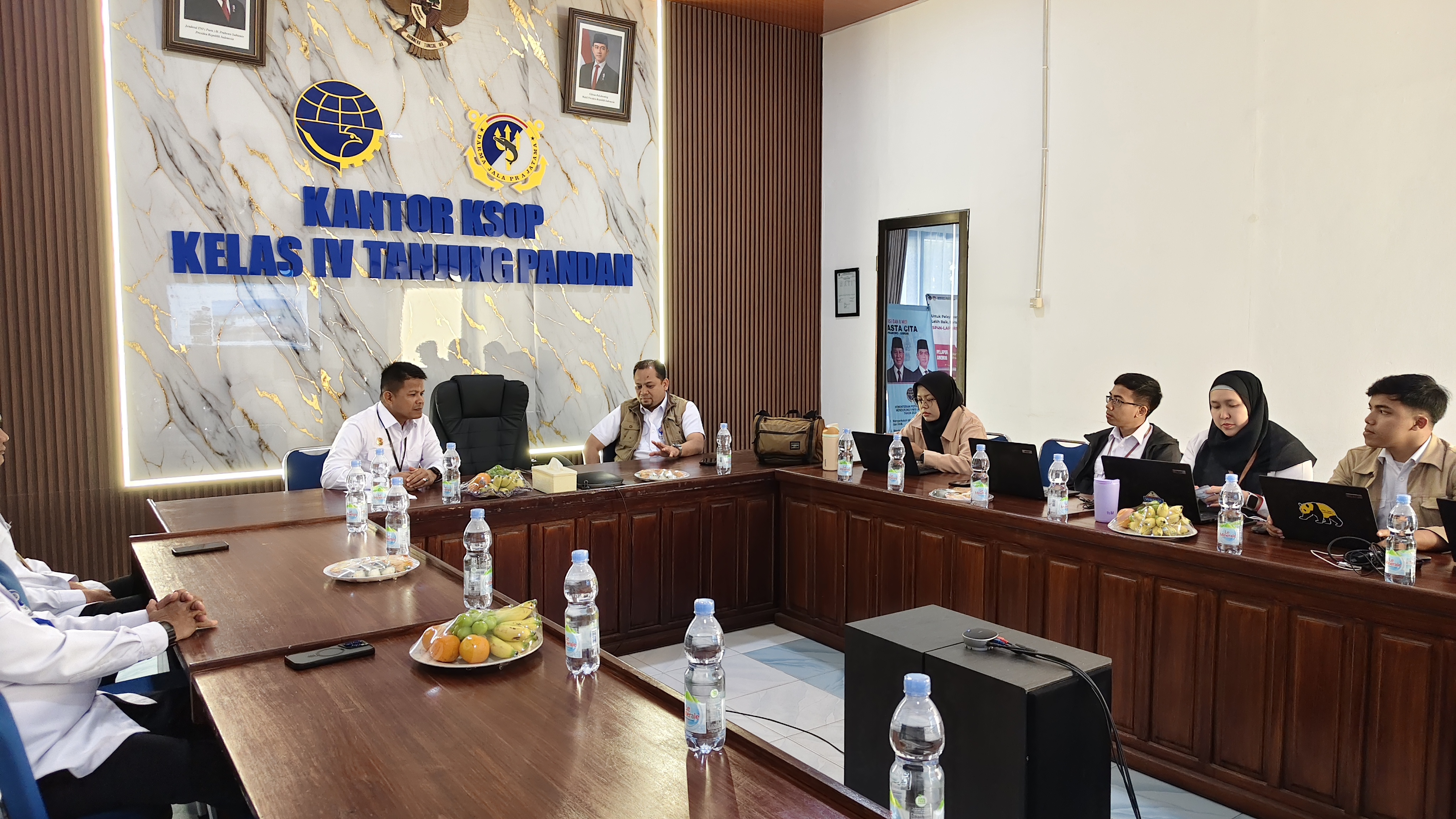 Perkuat Akuntabilitas dan Tata Kelola, KSOP Kelas IV Tanjung Pandan Gelar Rapat Tindak Lanjut Audit Inspektorat Jenderal