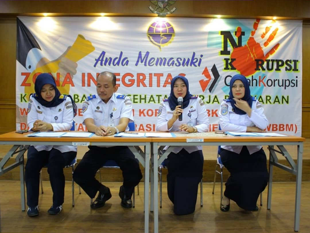 PENANDATANGANAN KOMITMEN BERSAMA DALAM RANGKA MEMBANGUN ZONA INTEGRITAS MENUJU WILAYAH BEBAS DARI KORUPSI