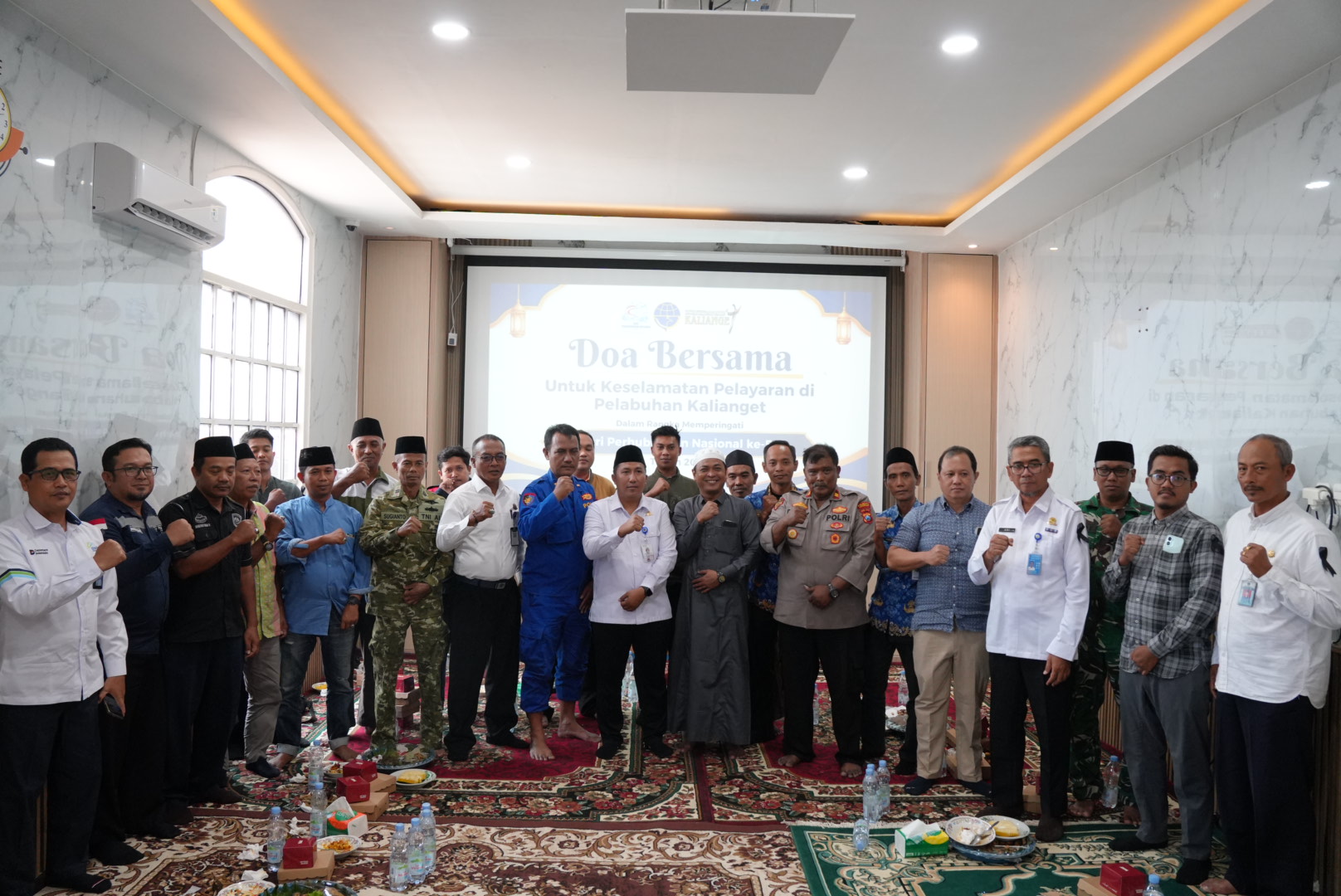 Peringati Harhubnas ke-55, KSOP Kalianget Gelar Doa Bersama dan Santunan Anak Yatim