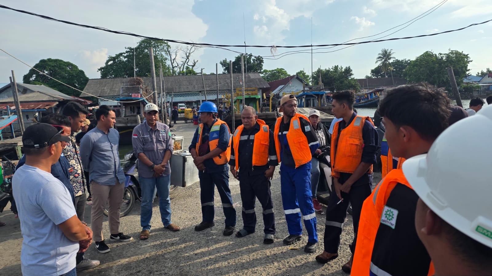Optimalisasi Kinerja TKBM Sekaligus Memberikan Arahan Kepada TKBM dalam Pelaksanaan Pekerjaan dalam Hal Keselamatan, Disiplin, serta Tanggung Jawab Kerja oleh Kepala Kantor KSOP Kelas IV Pangkalan Susu