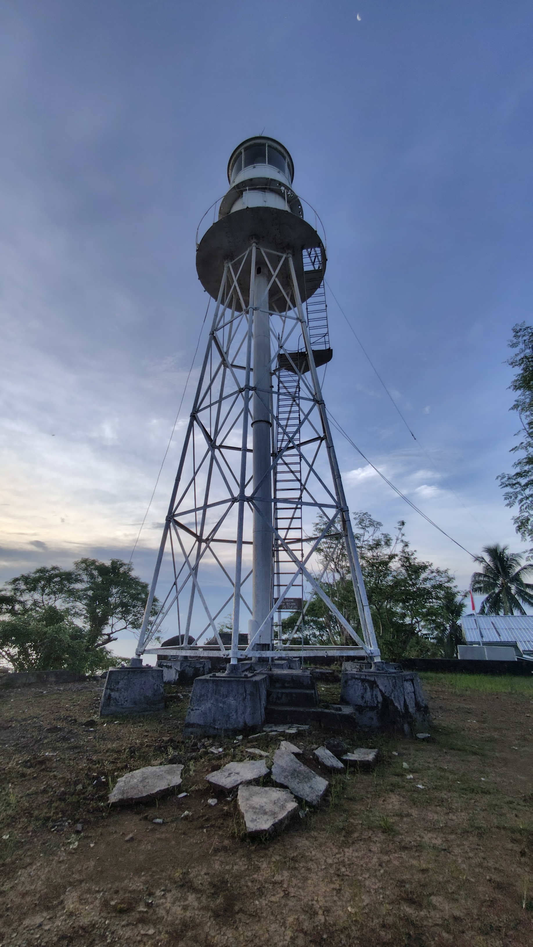 Menara Suar Distrik Navigasi Tipe A Kelas II Banjarmasin