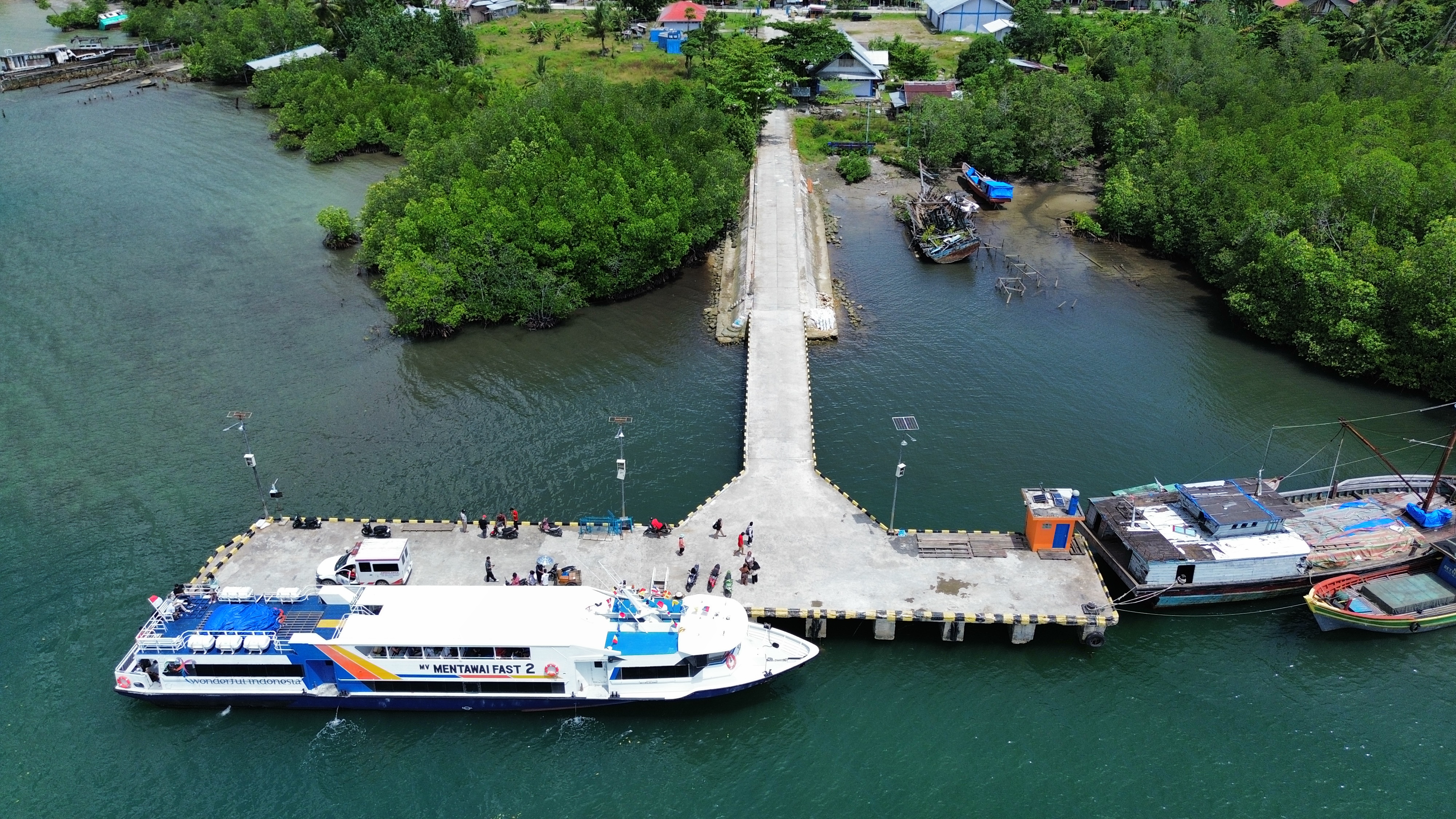 DERMAGA PELABUHAN SIMAILEPET