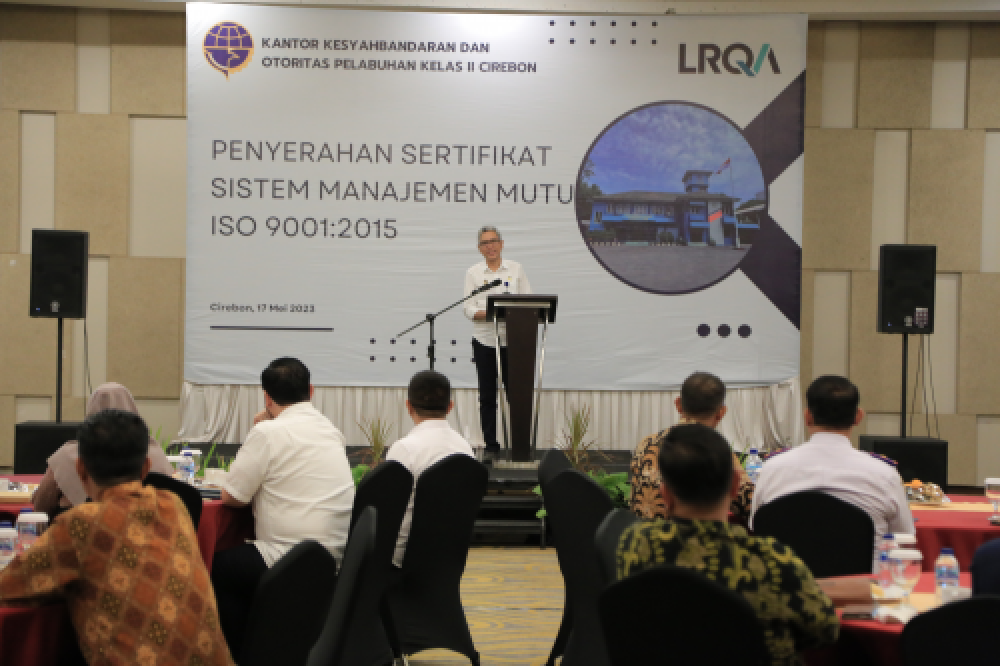 Penyerahan Sertifikat Sistem Menajemen Mutu ISO 9001:2015