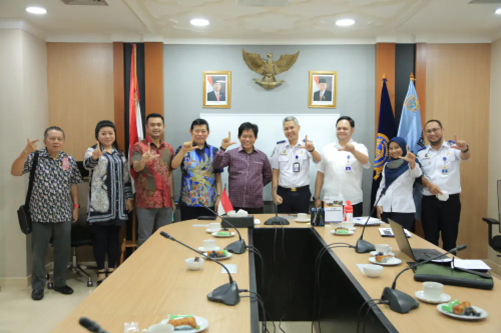 Pelaksana Serah Terima Personil, Pendanaan, Sarpras, dan Dokumen (P3D) Pada Pelabuhan Pengumpan