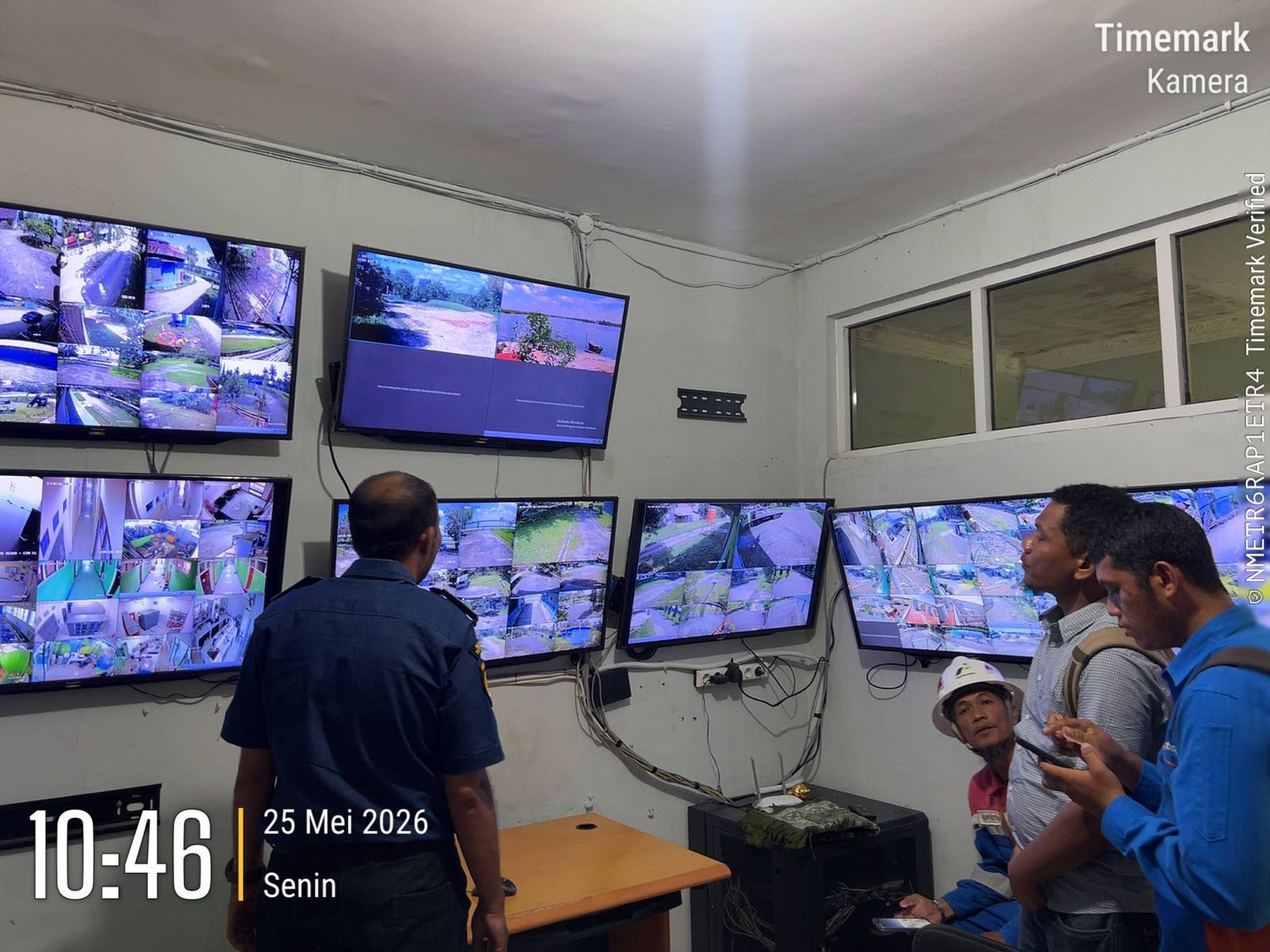 Kegiatan Monitoring AIS Receiver dan CCTV di TUKS PT. Pertamina EP oleh Tim LALA dan Usaha Kepelabuhanan