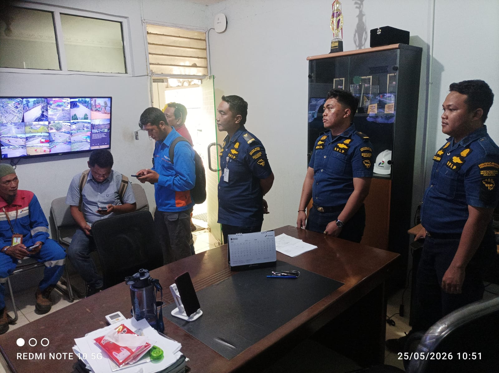 Kegiatan Monitoring AIS Receiver dan CCTV di TUKS PT. Pertamina EP oleh Tim LALA dan Usaha Kepelabuhanan